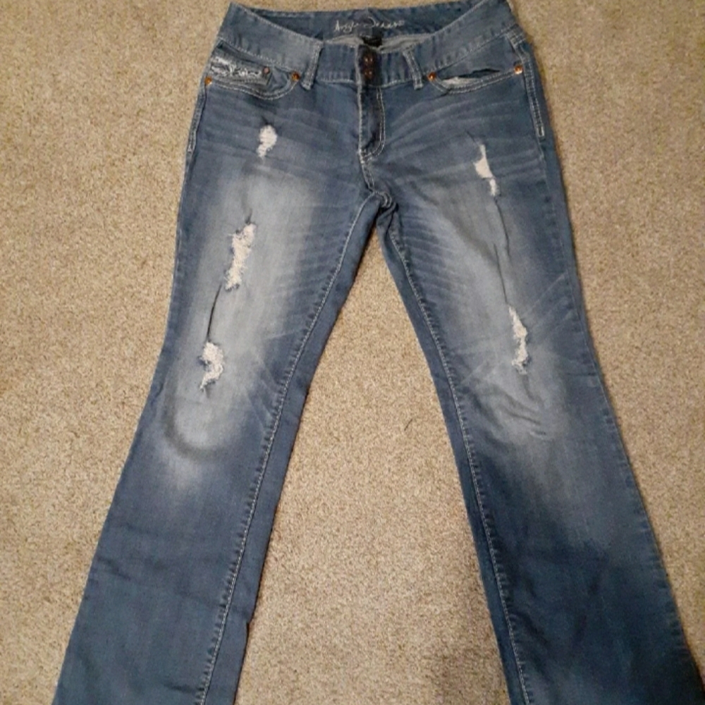 Ariya bootcut jeans NWOT